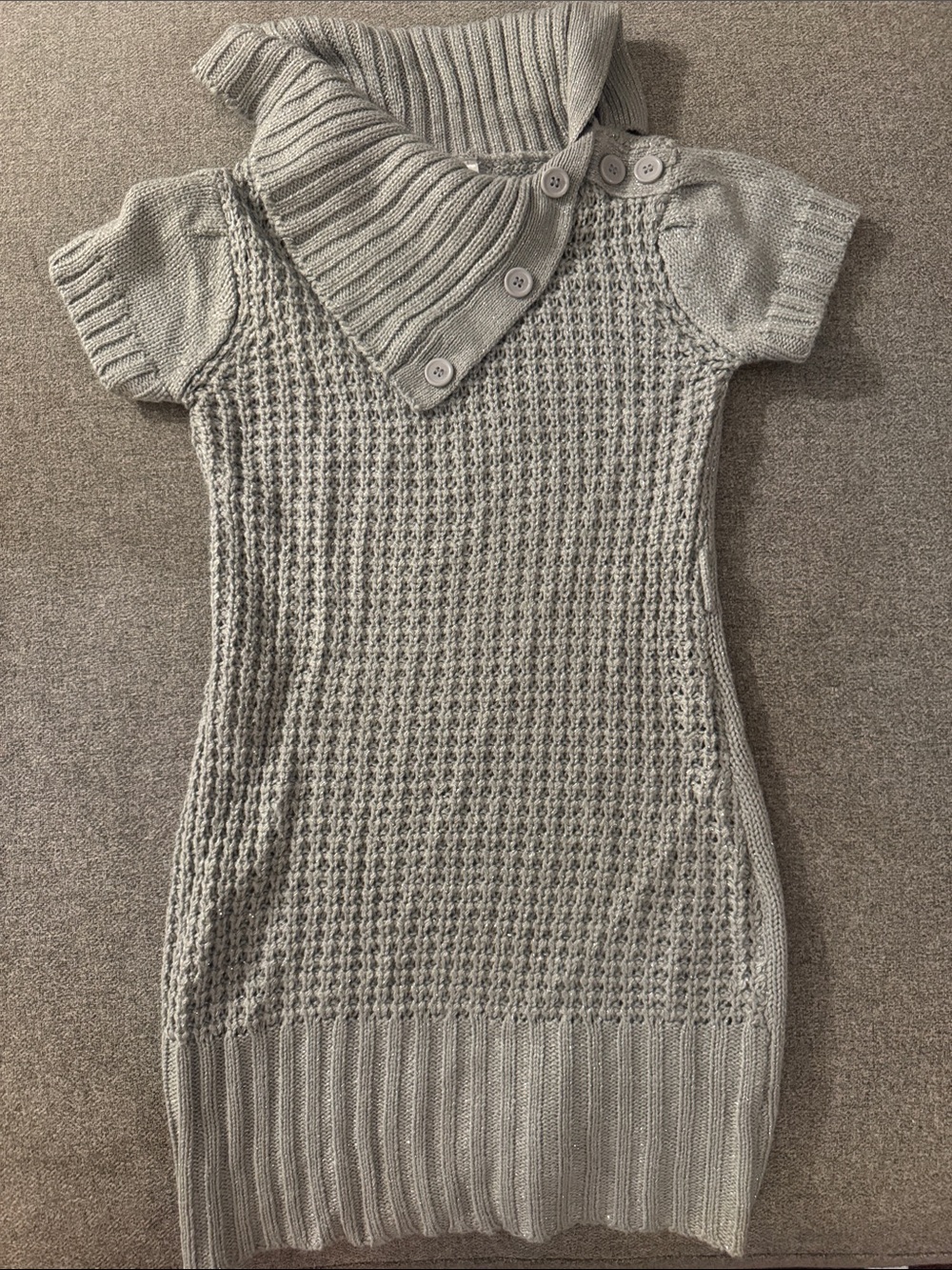 5/$15- Girl’s dress size small - Picture 1 of 2